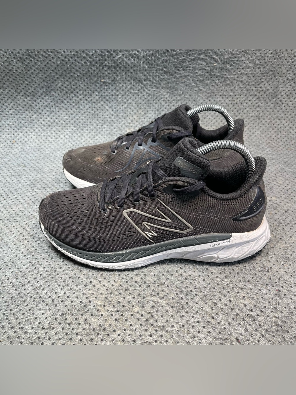 New Balance Fresh Foam X 860 Running Shoes Size 7.5 Women’s 6 Men’s